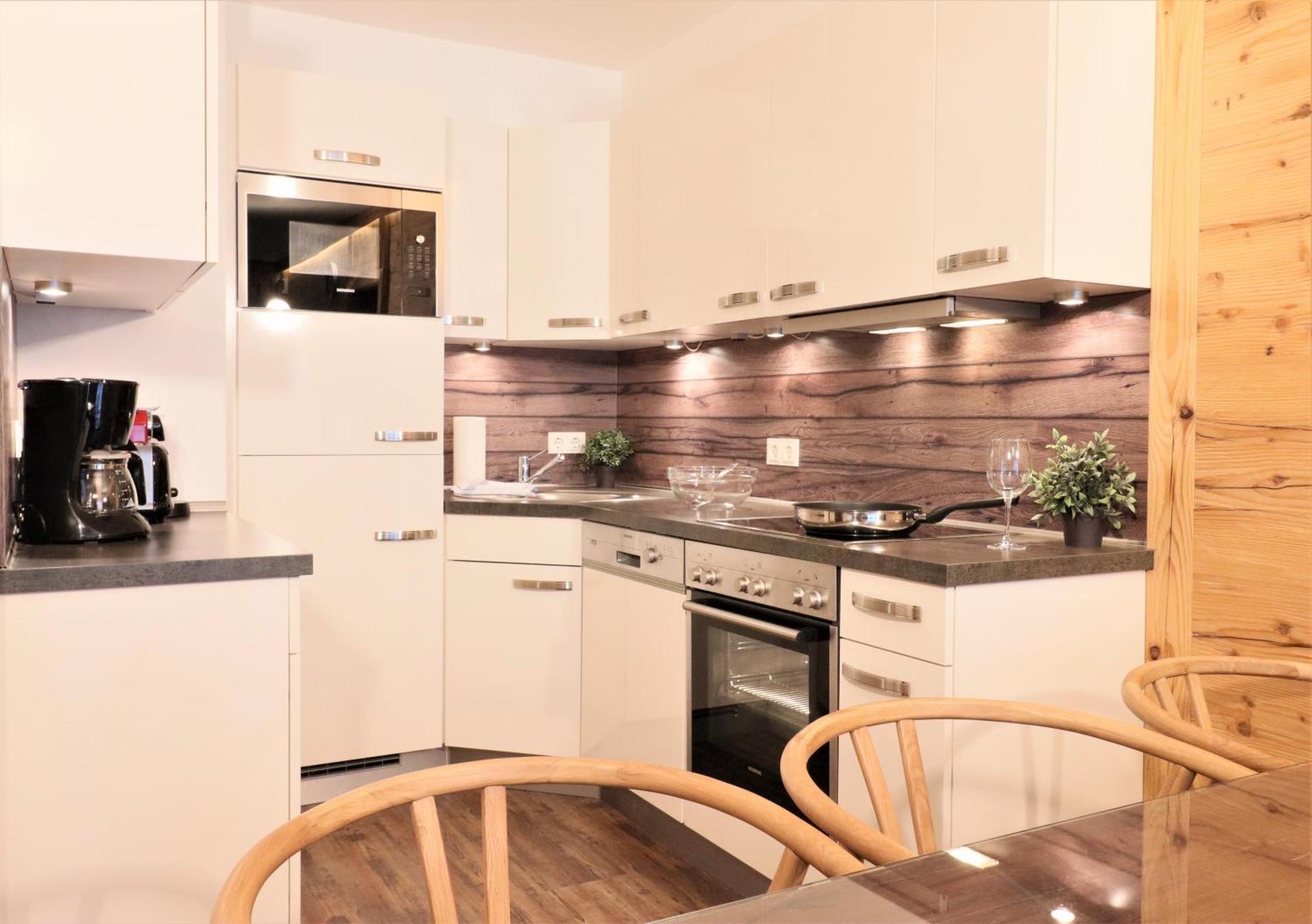 Alpin & See Resort - Pinzgau Holidays Τσελ αμ Ζέε Δωμάτιο φωτογραφία